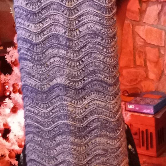 Catalonia Mermaids Tail Sherpa Purple Super Soft Warm Comfy Fleece-Lined Blanket - Picture 8 of 10